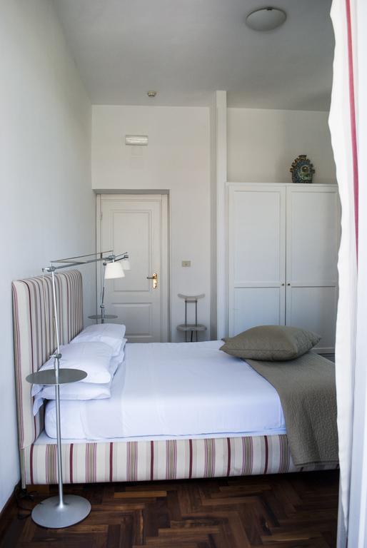L'Approdo Delle Sirene Bed & Breakfast Siraküza Dış mekan fotoğraf