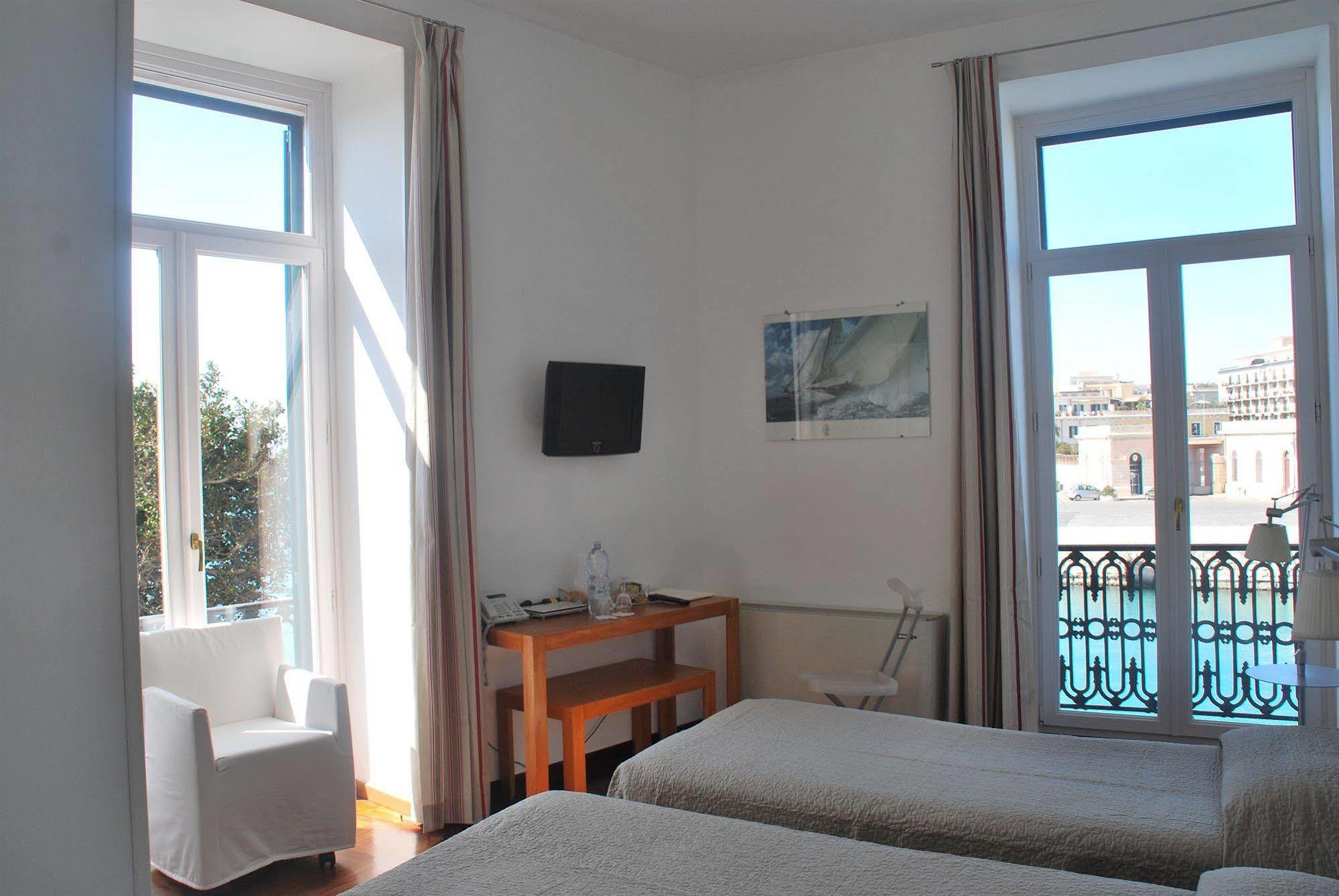 L'Approdo Delle Sirene Bed & Breakfast Siraküza Dış mekan fotoğraf